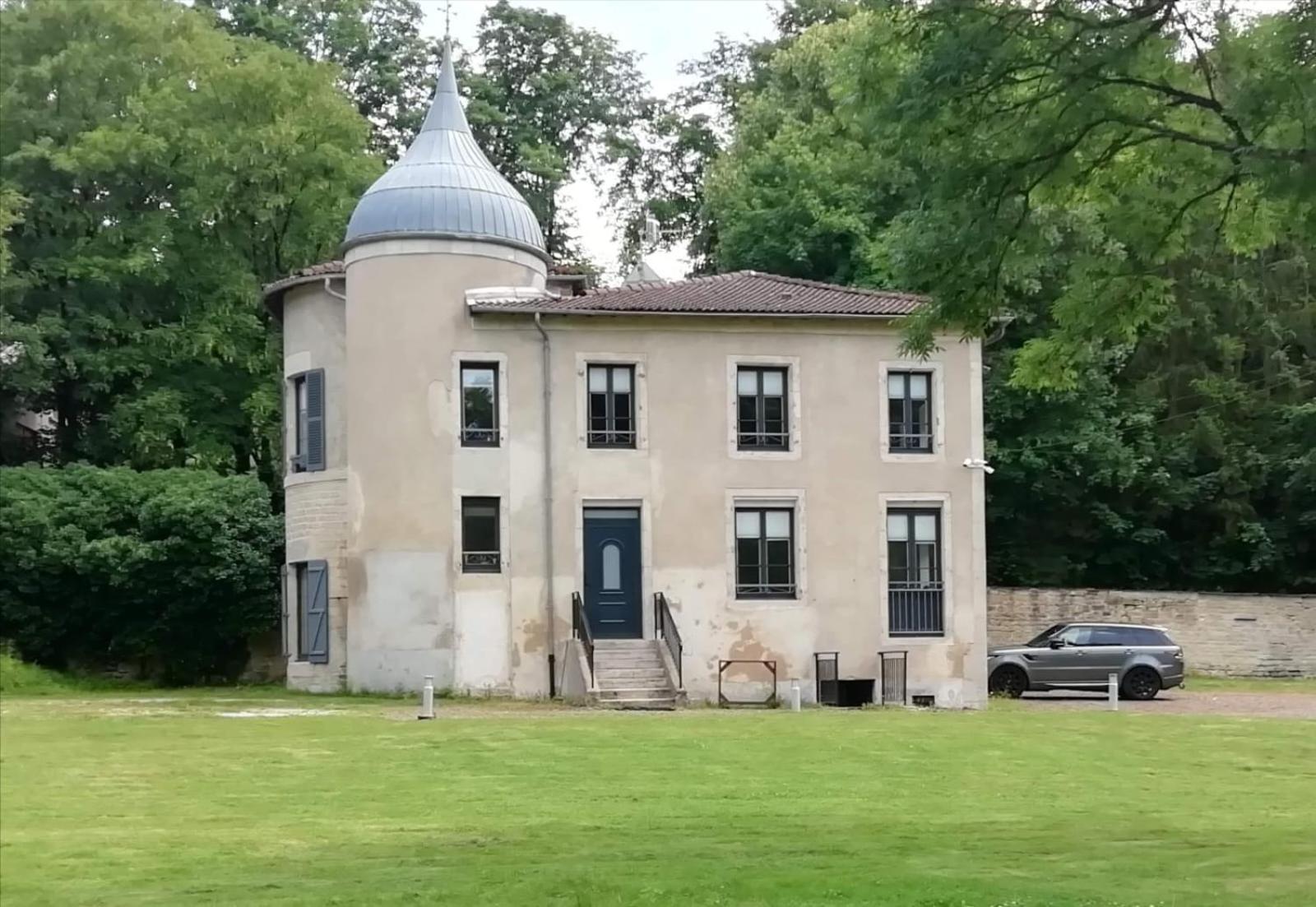 Lodge Hôtel de Sommedieue Verdun Exterior foto